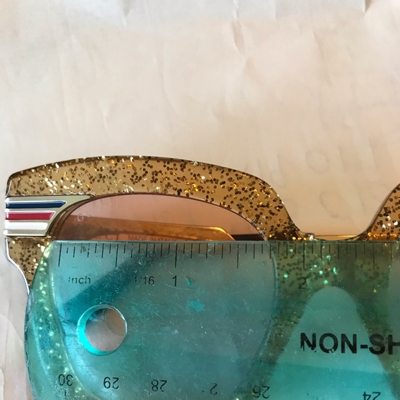 🤩🤩Authentic GUCCI Sunglasses🤩🤩 - Picture 7 of 8